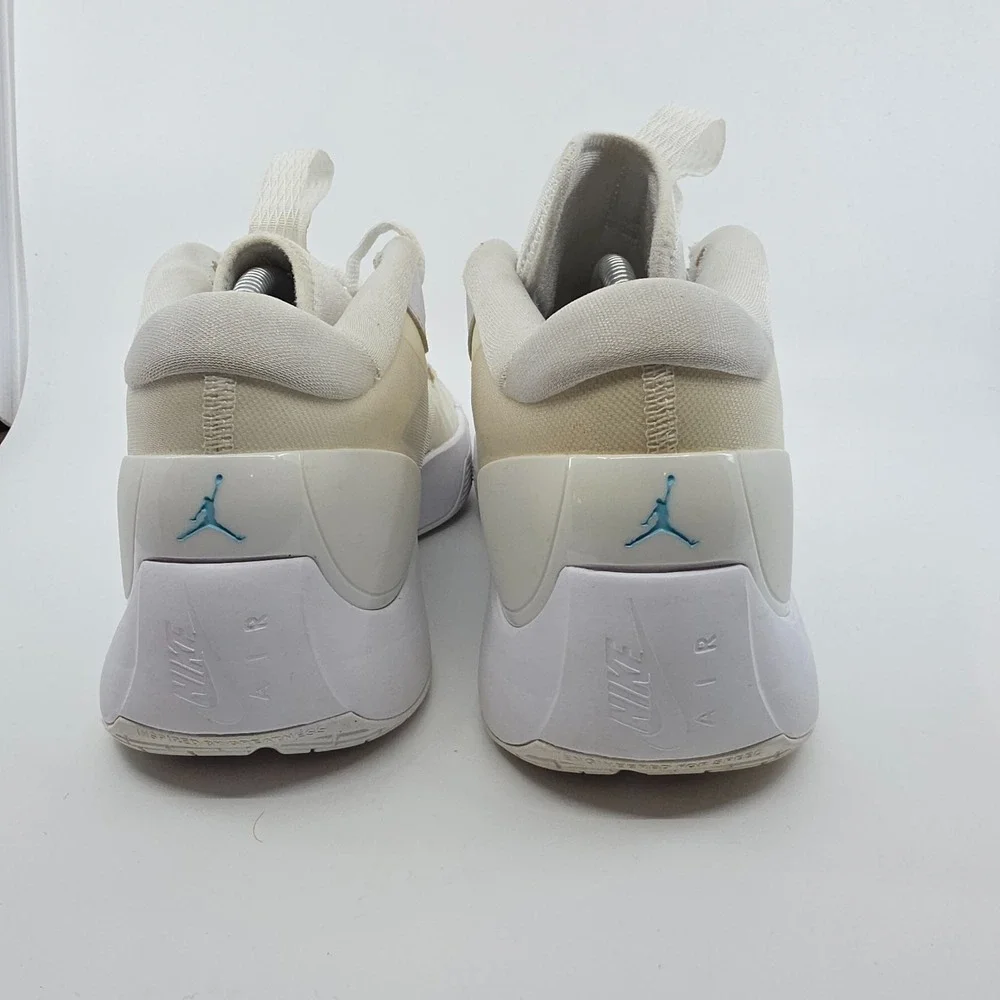 Jordan Bastaketball Shoes Mens Size 9 Zoom Separate White Bleached Aqua DH0249